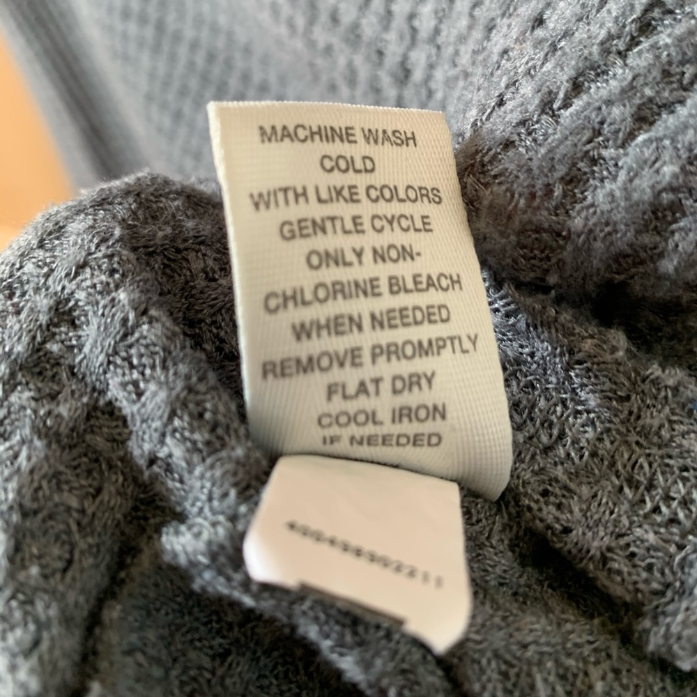 Mudd Sweater - Picture 5 of 5
